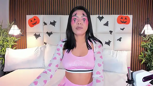 CailynBrowm online show from 11/01/25, 04:47