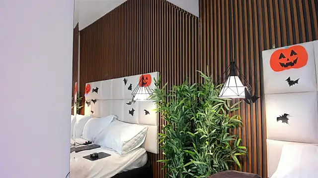 CailynBrowm online show from 11/02/25, 04:48