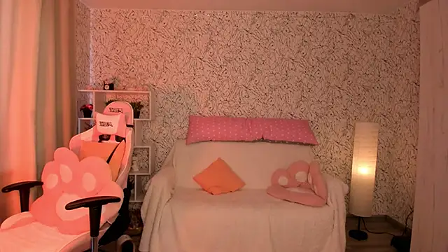 luna cross online show from 03/19/25, 07:29