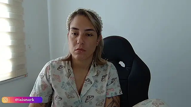 Isis69  online show from 10/04/25, 03:43