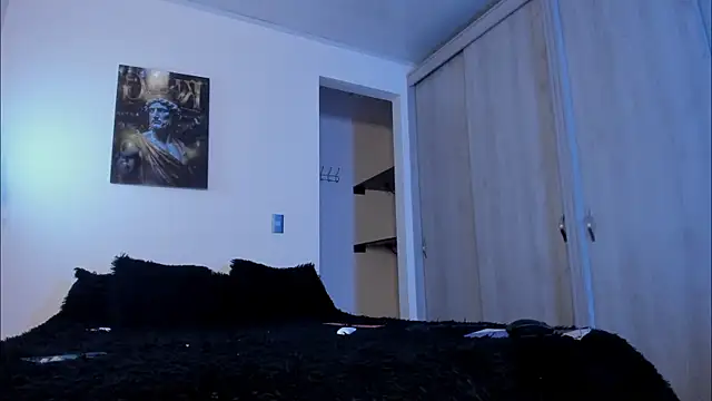 Nina Fuentes online show from 02/26/25, 10:09