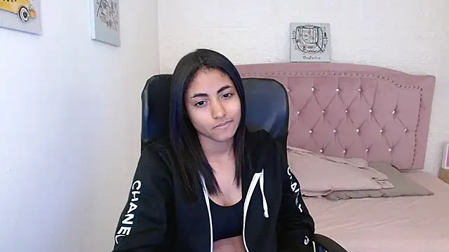 shaneelle online show from 02/26/25, 03:10