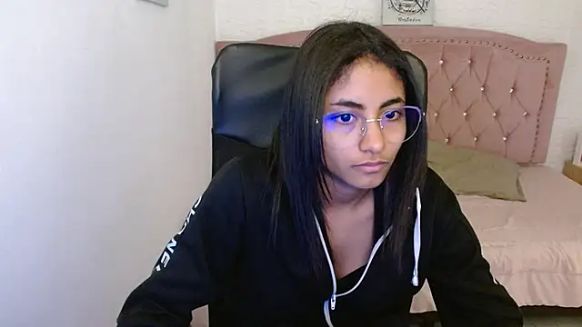 shaneelle online show from 03/03/25, 09:22