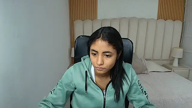 shaneelle online show from 03/12/26, 03:01