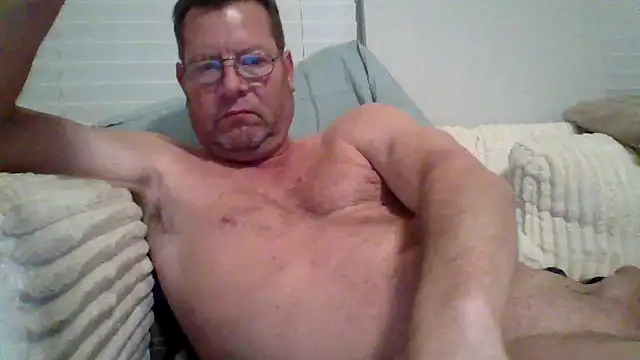 Goldenbear3111 online show from 04/30/26, 03:35