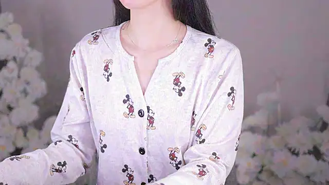 sinnn online show from 04/18/26, 03:27