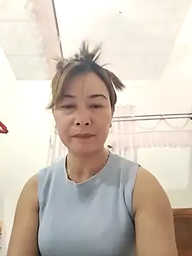 Snapshot of Sexy-ladyboobs20 chatting on 01/01/25, 12:11 Sexy-ladyboobs20 online show from 01/01/25, 12:11