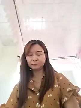 Snapshot of Sexy-ladyboobs20 chatting on 01/06/25, 05:52 Sexy-ladyboobs20 online show from 01/06/25, 05:52