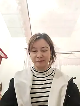 Snapshot of Sexy-ladyboobs20 chatting on 01/07/25, 11:37 Sexy-ladyboobs20 online show from 01/07/25, 11:37