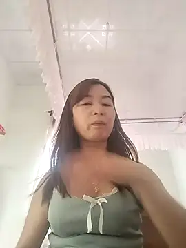 Snapshot of Sexy-ladyboobs20 chatting on 01/17/25, 02:18 Sexy-ladyboobs20 online show from 01/17/25, 02:18