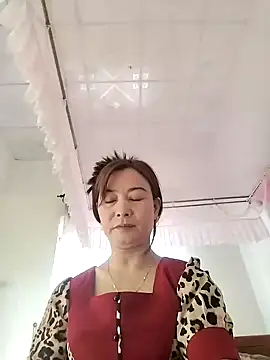 Snapshot of Sexy-ladyboobs20 chatting on 01/26/25, 01:31 Sexy-ladyboobs20 online show from 01/26/25, 01:31