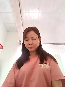 Snapshot of Sexy-ladyboobs20 chatting on 01/27/25, 01:59 Sexy-ladyboobs20 online show from 01/27/25, 01:59