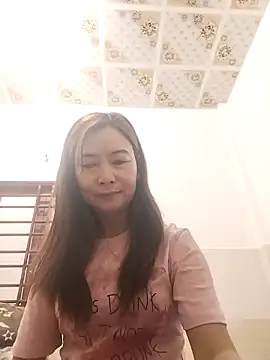 Snapshot of Sexy-ladyboobs20 chatting on 03/04/25, 12:07 Sexy-ladyboobs20 online show from 03/04/25, 12:07