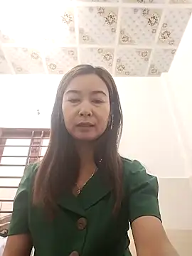 Snapshot of Sexy-ladyboobs20 chatting on 03/21/25, 12:51 Sexy-ladyboobs20 online show from 03/21/25, 12:51