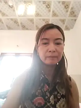 Snapshot of Sexy-ladyboobs20 chatting on 03/22/25, 04:56 Sexy-ladyboobs20 online show from 03/22/25, 04:56