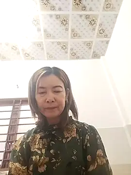 Snapshot of Sexy-ladyboobs20 chatting on 09/09/25, 12:54 Sexy-ladyboobs20 online show from 09/09/25, 12:54