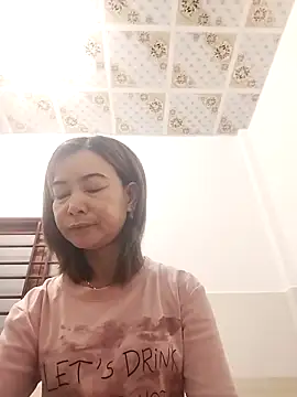 Snapshot of Sexy-ladyboobs20 chatting on 09/12/25, 10:54 Sexy-ladyboobs20 online show from 09/12/25, 10:54