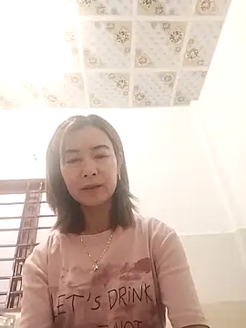 Snapshot of Sexy-ladyboobs20 chatting on 09/21/25, 01:07 Sexy-ladyboobs20 online show from 09/21/25, 01:07