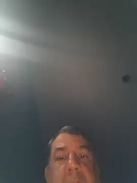 Carlossantos07 online show from 04/18/26, 10:30