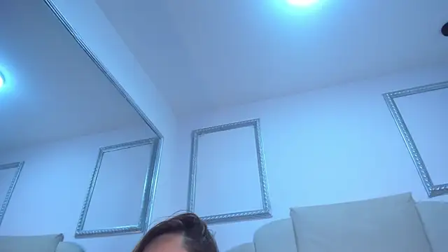 Grettel-ramirez online show from 10/15/25, 06:52