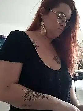 XXJulieXXhot online show from 02/06/25, 09:00