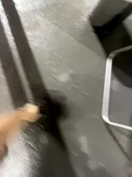 Maurob18 online show from 10/16/25, 01:17