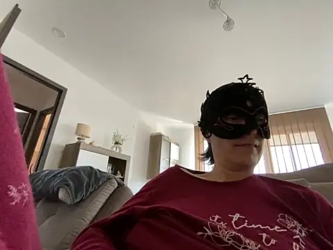 Marilou1983 online show from 03/08/25, 12:30