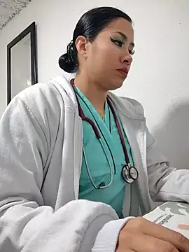 Snapshot of Sweet__Nurse1 chatting on 01/13/25, 01:02 Sweet Nurse1 online show from 01/13/25, 01:02