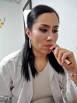 Snapshot of Sweet__Nurse1 chatting on 02/17/25, 06:31 Sweet Nurse1 online show from 02/17/25, 06:31