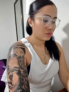 Snapshot of Sweet__Nurse1 chatting on 03/22/25, 03:52 Sweet Nurse1 online show from 03/22/25, 03:52