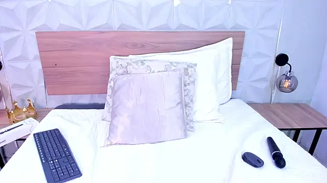 Stacey white  online show from 05/16/26, 08:07