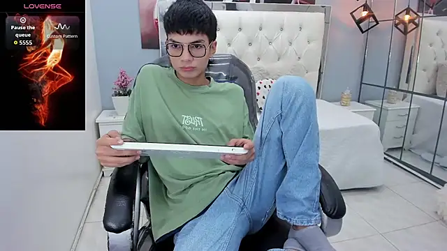 Noha scott online show from 03/04/26, 11:00