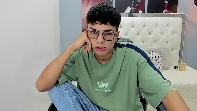 Noha scott online show from 04/24/26, 10:45