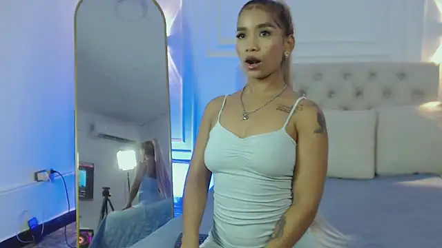 lola red95 online show from 10/27/25, 07:18