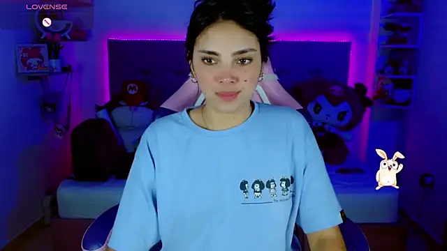 Snapshot of Kylie_brokee chatting on 03/08/25, 04:23 Kylie brokee online show from 03/08/25, 04:23