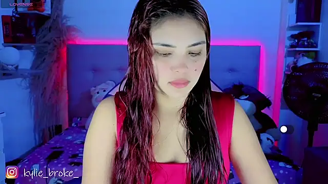 Kylie brokee online show from 02/26/26, 09:03