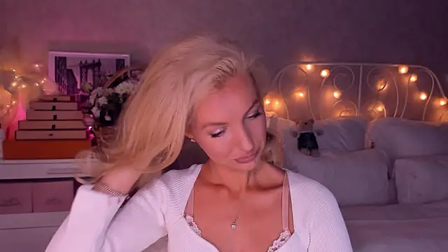 aestetick online show from 12/18/25, 09:26