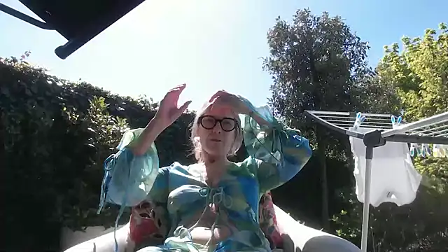 godinflower online show from 04/24/26, 01:13