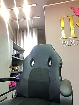 AmmyJones  online show from 11/22/25, 08:24