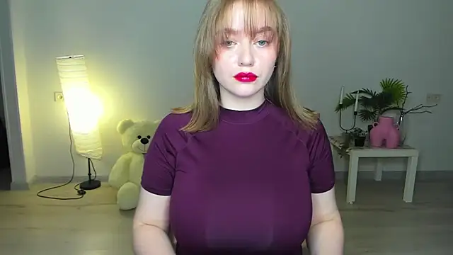 AidaPerry online show from 10/17/25, 03:47