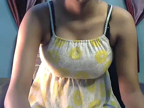 Snapshot of shrishtiGill chatting on 12/21/24, 10:40 shrishtiGill online show from 12/21/24, 10:40