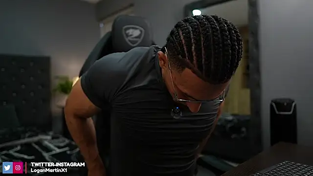 Snapshot of Martin_Logan chatting on 10/24/25, 09:22 Martin Logan online show from 10/24/25, 09:22