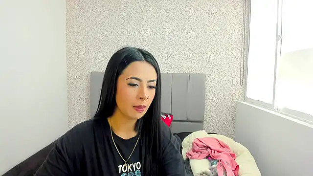 CharlotteeGray  online show from 01/11/25, 07:49