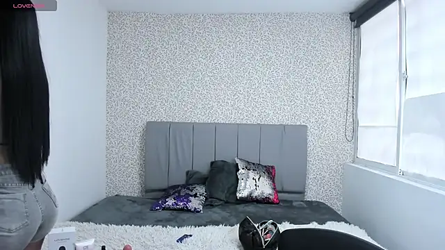 CharlotteeGray  online show from 02/10/25, 07:49