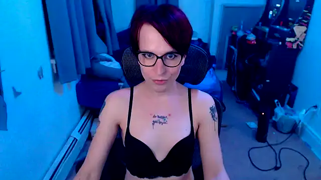 Snapshot of RyffBurnz chatting on 01/05/25, 05:30 RyffBurnz online show from 01/05/25, 05:30