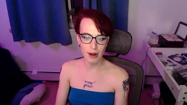 Snapshot of RyffBurnz chatting on 01/17/25, 05:00 RyffBurnz online show from 01/17/25, 05:00