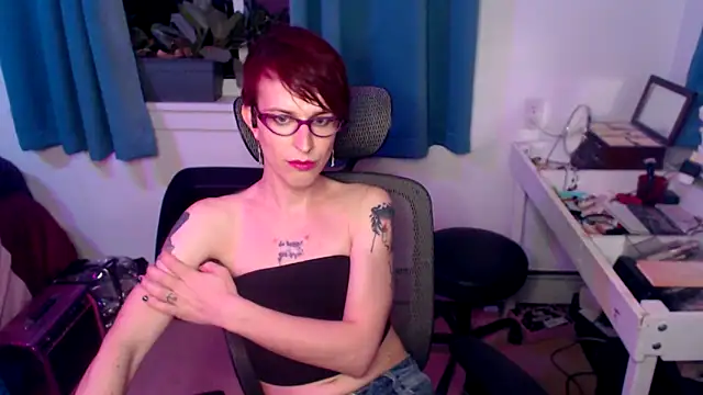 Snapshot of RyffBurnz chatting on 03/17/25, 04:19 RyffBurnz online show from 03/17/25, 04:19