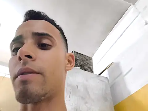 Snapshot of Jesus20222 chatting on 11/14/25, 03:55 Jesus20222 online show from 11/14/25, 03:55