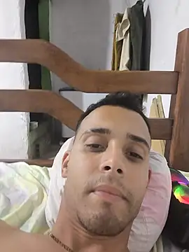 Snapshot of Jesus20222 chatting on 11/20/25, 04:34 Jesus20222 online show from 11/20/25, 04:34