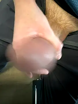 Snapshot of 34thwonder chatting on 12/15/25, 02:32 34thwonder online show from 12/15/25, 02:32